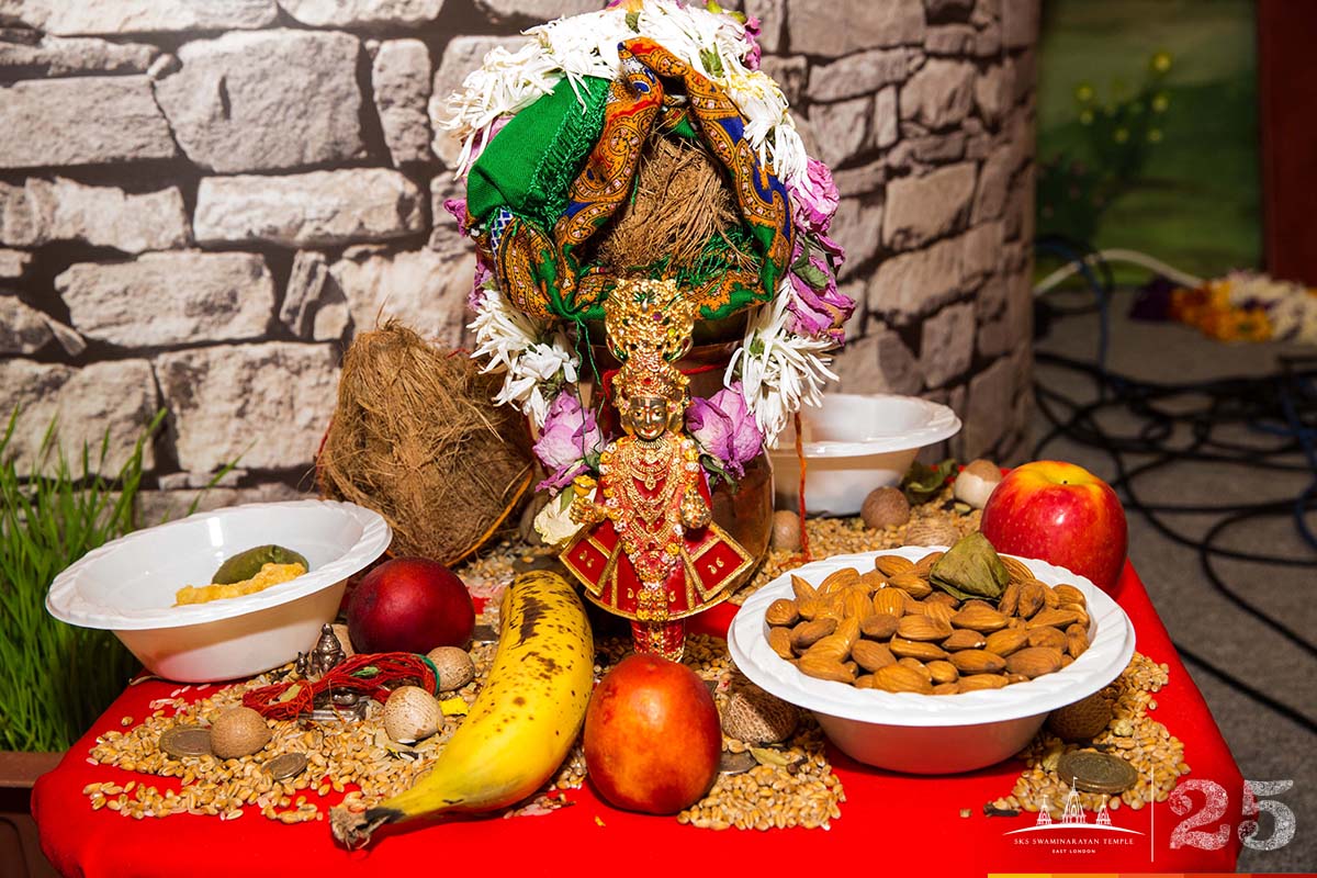 211A4327 copy - ©1987-2017 SKS Swaminarayan Temple East London